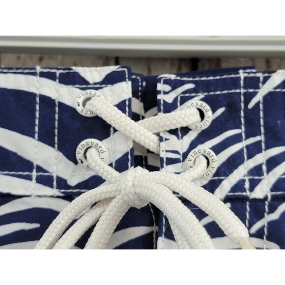 BF Men's Sz 35 Blue Vineyard Vines Swimwear Printed Shorts Swimsuit Swim Trunks - Picture 4 of 9